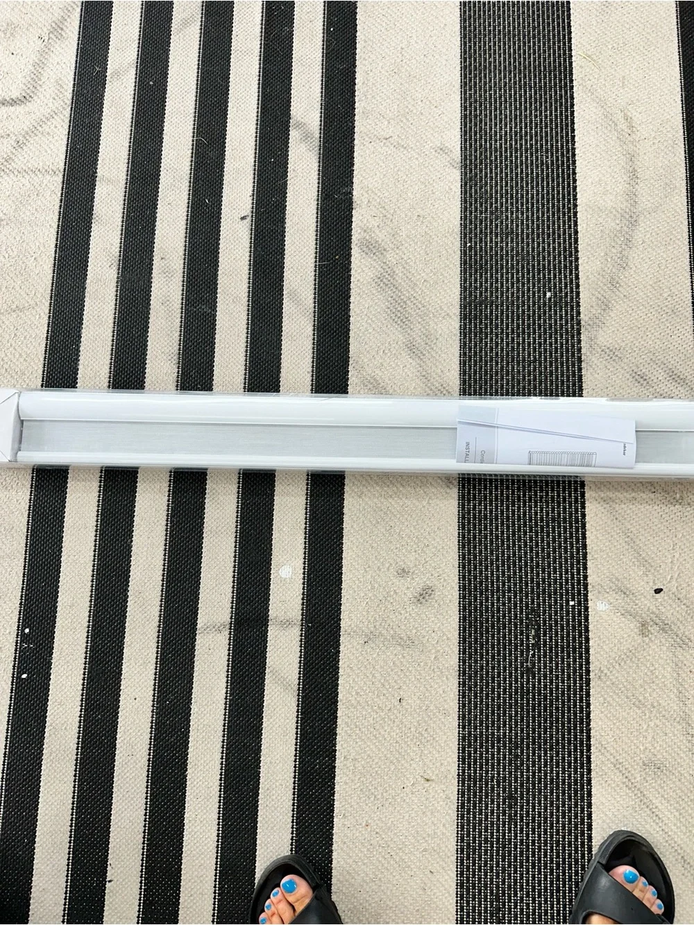 IKEA TRIPPEVALS White Cordless Cellular Shade Blind 35 Inch New Open Box
